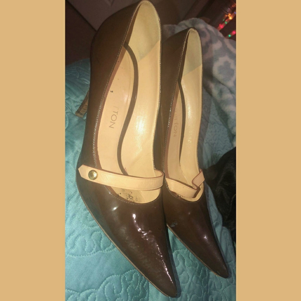 Louis Vuitton Pumps